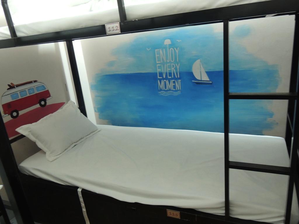 Halong Happy Hostel (Adults Only) Hạ Long Ngoại thất bức ảnh