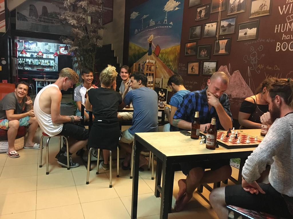 Halong Happy Hostel (Adults Only) Hạ Long Ngoại thất bức ảnh