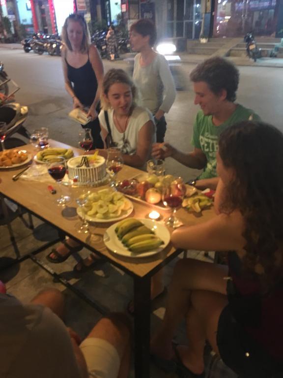 Halong Happy Hostel (Adults Only) Hạ Long Ngoại thất bức ảnh